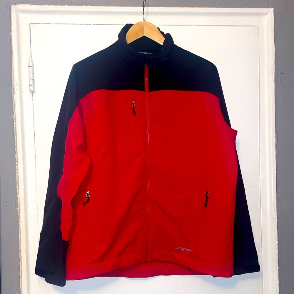 Men's Patagonia Red and Black Jacket Size Large
